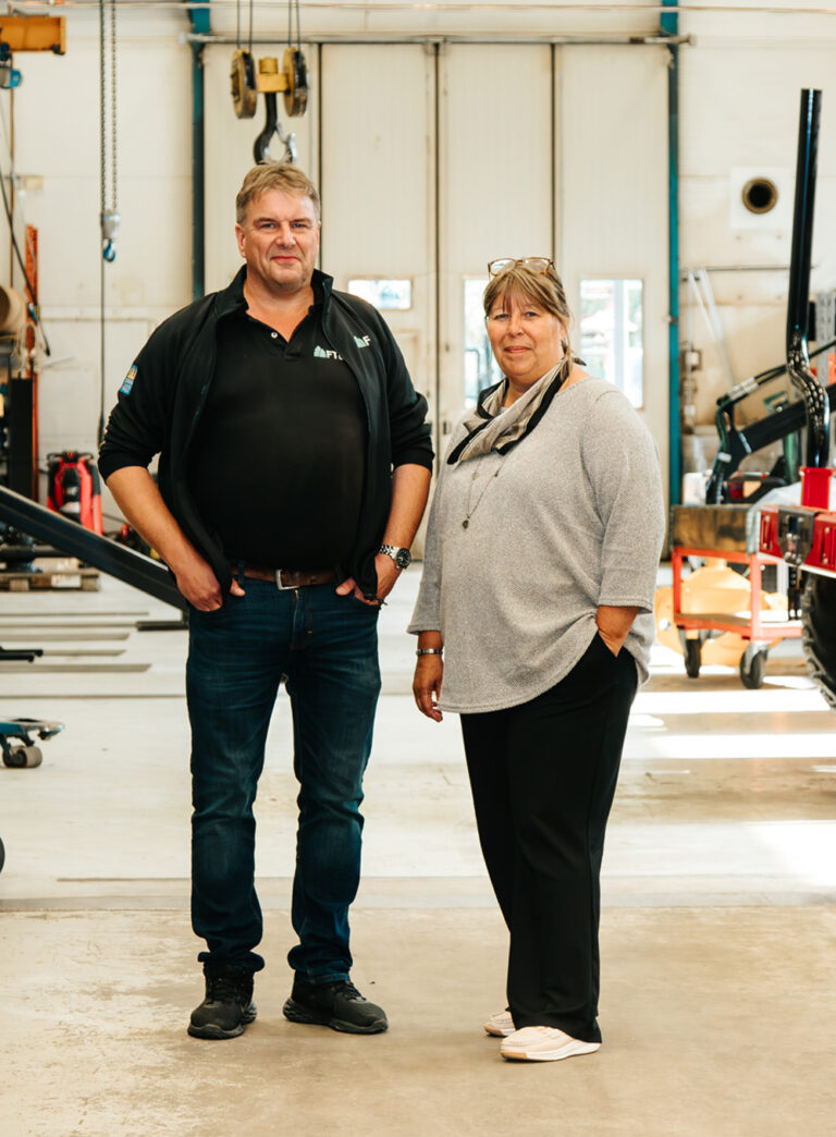 Anders Skogsberg säljare och Mari-Anne Moberg, inköpschef på FTG Forest.